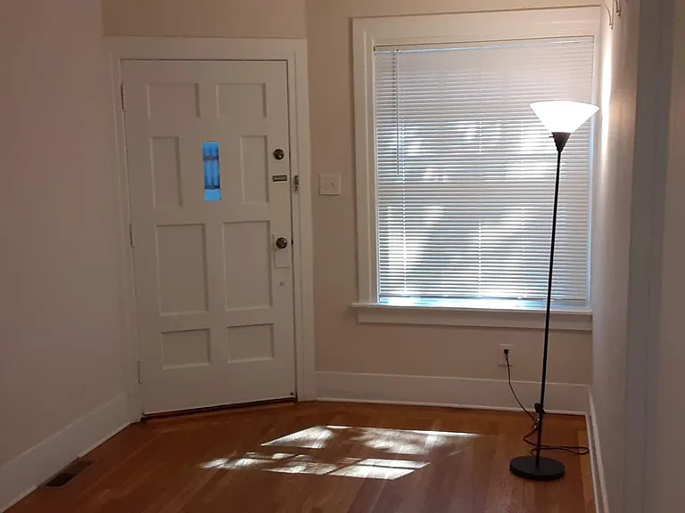Hawthorne Gardens Apartments — Photo 14