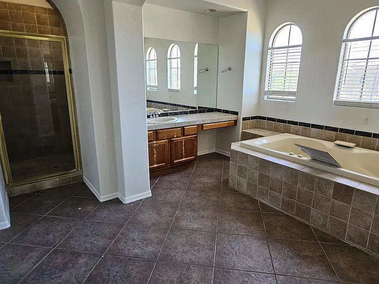3989 E Hummingbird Ln — Photo 12