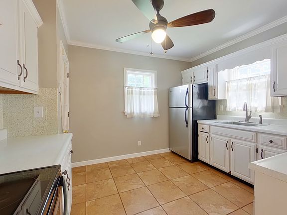 5th image of 242 S Bleckley Dr
