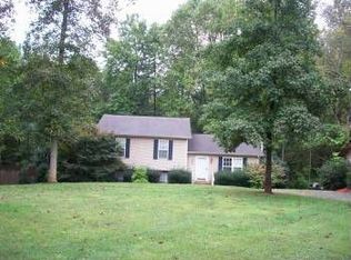 9123 Snow Ridge Ln, Charlotte, NC 28278