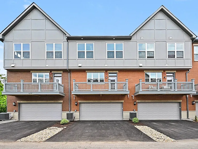 1215 Gateway Ct — Photo 4