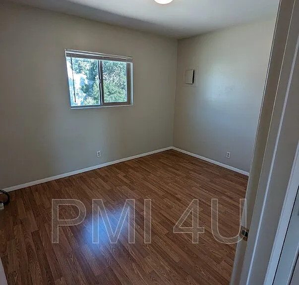 12409 Manitoba Dr NE #B — Photo 33
