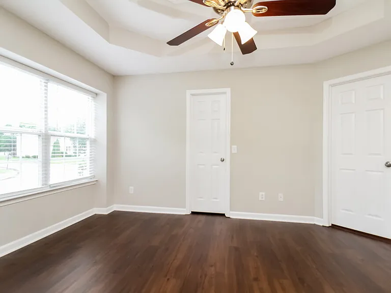 131 E Braxton Ln — Photo 11