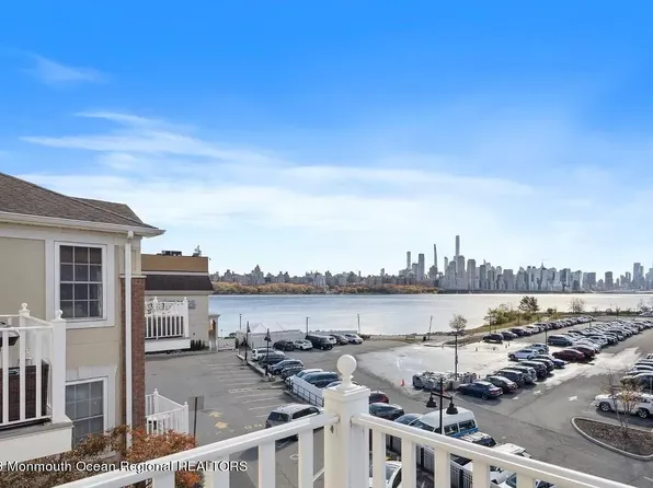 7706 Marine Road image 1 of 9