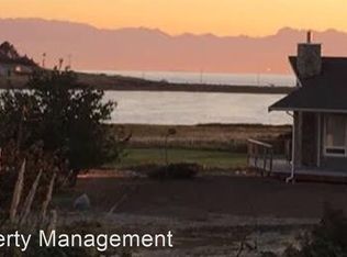 1906 Swantown Rd, Oak Harbor, WA 98277