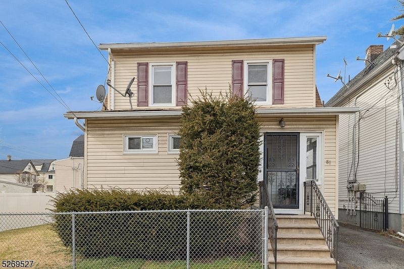 1st image of 81 Whittlesey Ave
