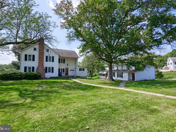 144 Rose Hill Rd, Ephrata, PA 17522