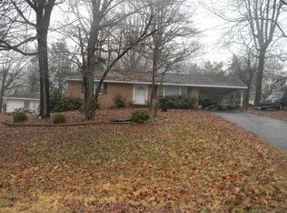 585 Lynnhaven Park Dr, Winston Salem, NC 27107