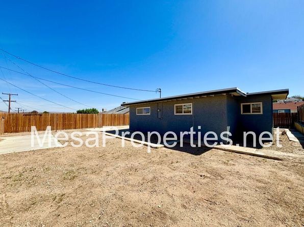 820 Caliente Dr, Barstow, CA 92311