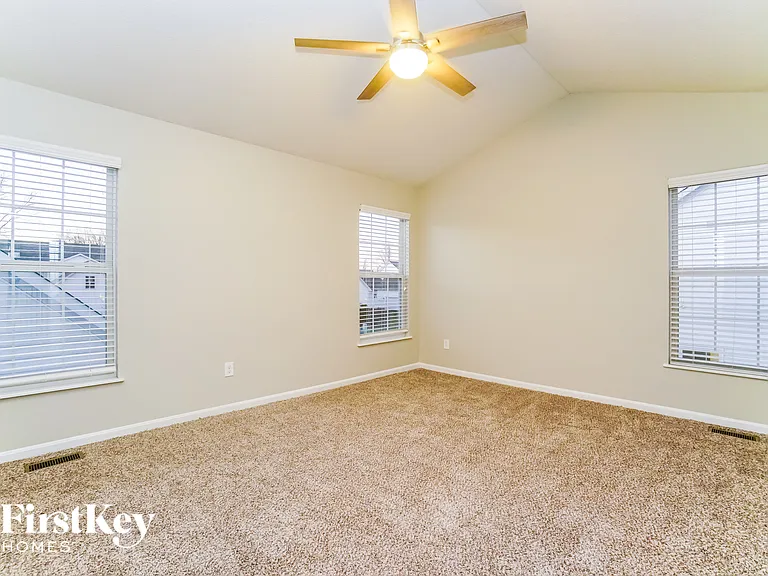 4015 Peregrine Pass Dr — Photo 12