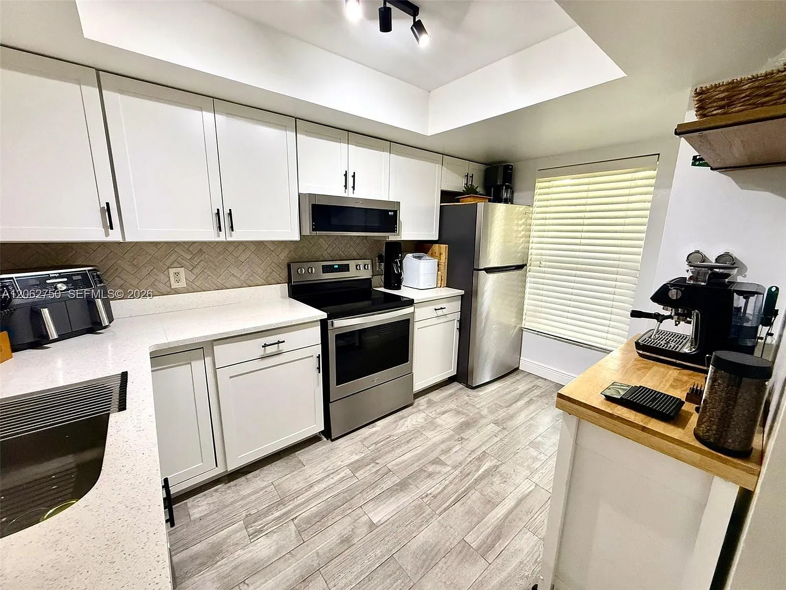 Country Lakes I Condo Phas — Photo 3