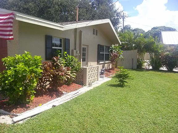 3rd image of 3236 Harbor Lake Dr