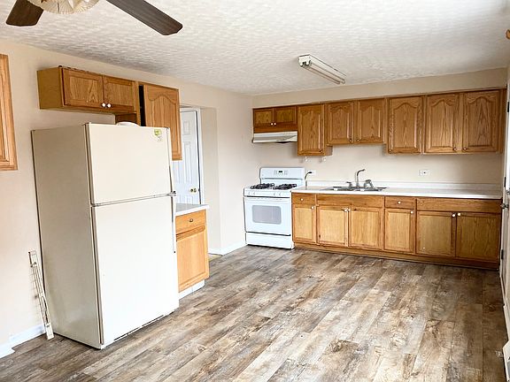 2nd image of 535 James Ct Unit D