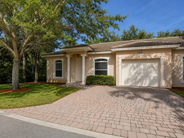 4653 Villas Santorini Dr, Lake Worth, FL 33461