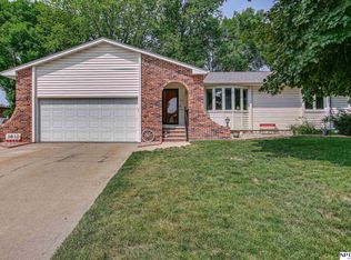 3810 N 206th St, Elkhorn, NE 68022