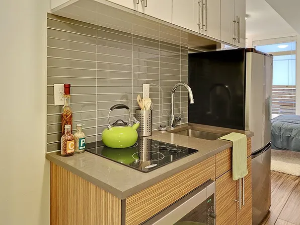 Viridian Apartments, 6917 California Ave SW #E963fa4f8, Seattle, WA 98136