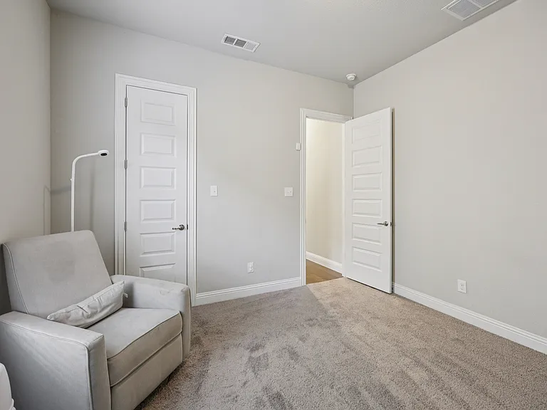 1656 Pegasus Dr — Photo 26