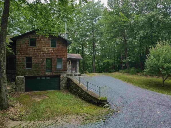 1044 Plain Road, Hinsdale, NH 03451