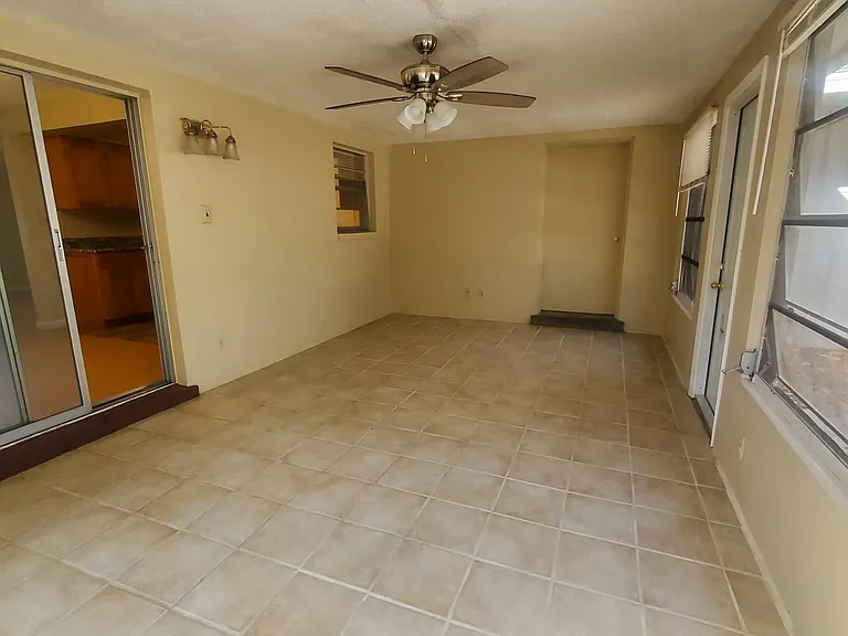 8503 SW 203rd Ct — Photo 14