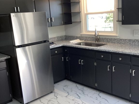 2nd image of 104 West Dr