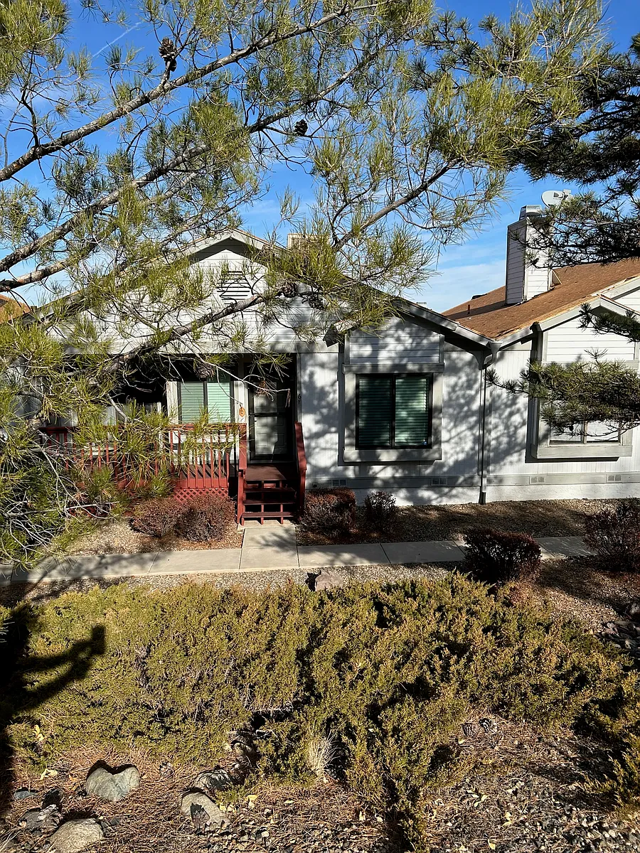 Building Photo - 3089 Peaks View Ln #6F