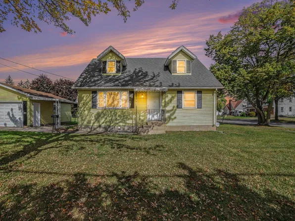 1709 Borton Ave, Essexville, MI 48732