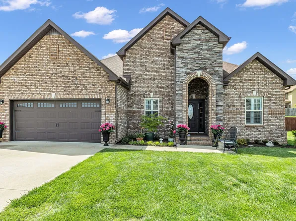 116 Overcrest Ct, Clarksville, TN 37043