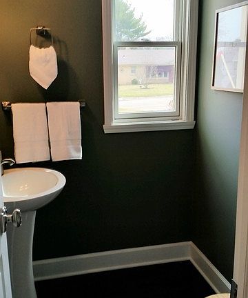3rd image of 1614 Winthrop Ln