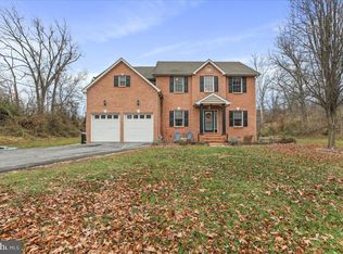 261 Collins Dr, Martinsburg, WV 25403