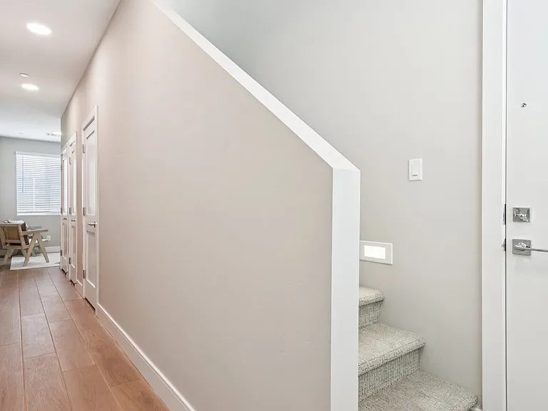 The Roosevelt Townhomes — Photo 4