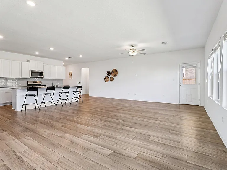 1201 Mallow Rd — Photo 11