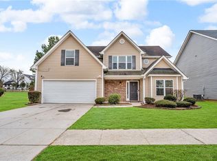 3248 Meadow Point Dr, Snellville, GA 30039