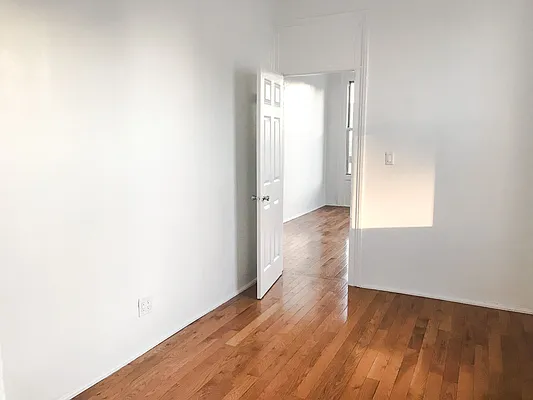 Rented by Nest Seekers International | media 15