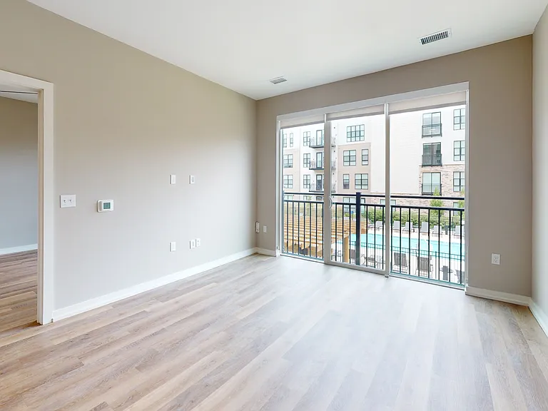 The George Apartments — Photo 94
