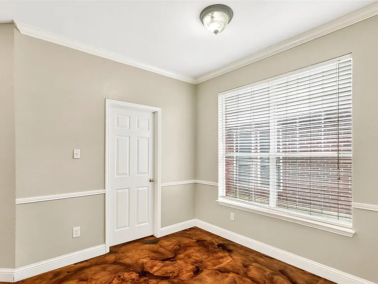 811 Kipling Dr — Photo 8