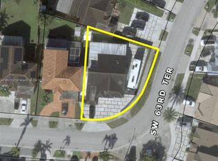 15599 SW 63rd Ter, Miami, FL 33193