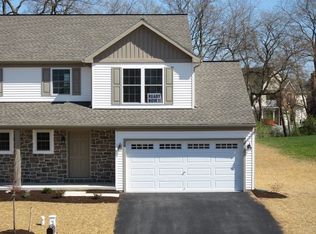 5314 Cobblestone Dr, Mount Joy, PA 17552