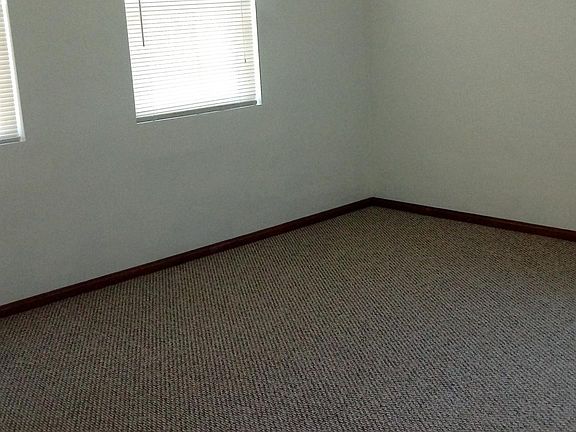 5th image of 412 N Cherry Ave