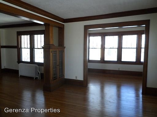 4th image of 1448 Laurel Ave