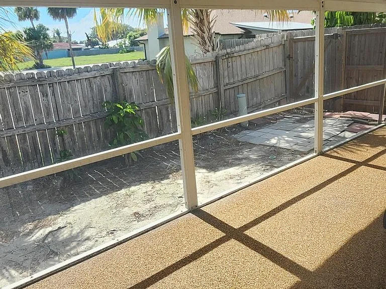 82 Emerald Ct — Photo 14