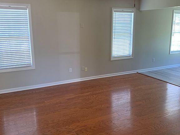 3rd image of 14795 Sara Beth Dr