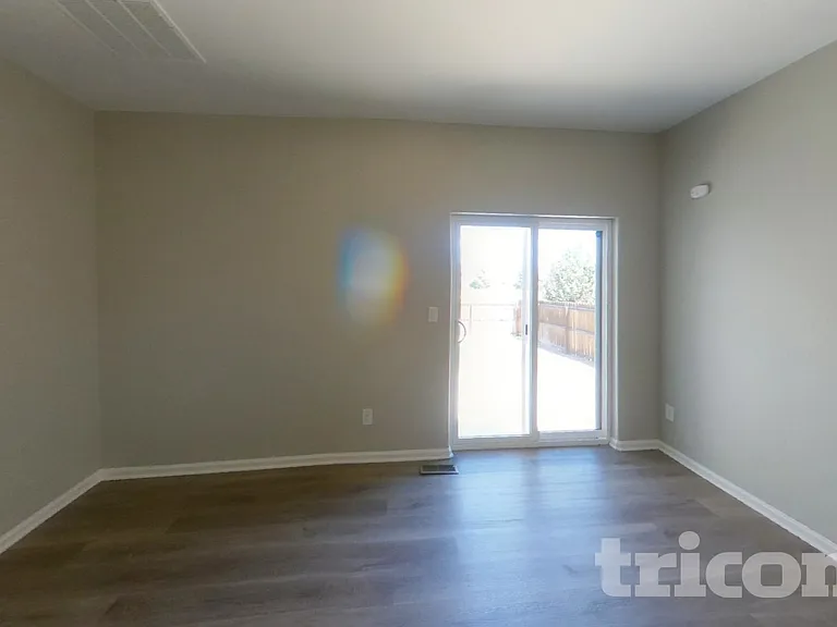 6550 Phantom Way — Photo 2