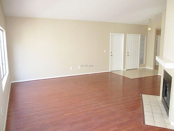 5th image of 2617 Island Brook Dr