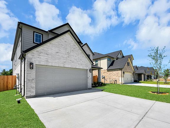 2nd image of 2926 Bury Park Dr