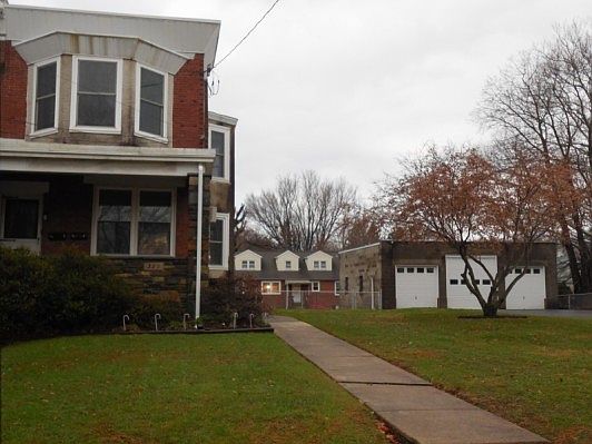 1st image of 325 Brighton Ter