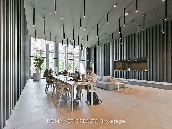 5th image of 500 Wilson Ave #622
