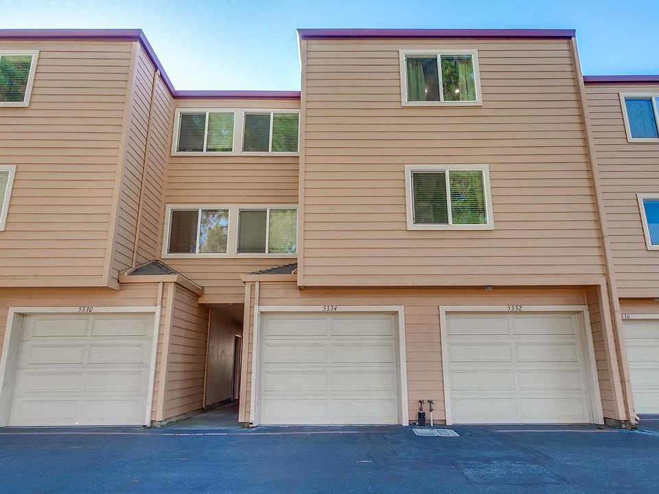 2nd image of 5334 Borneo Cir