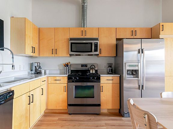 4th image of 3701 Arapahoe Ave #208