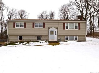 4 Grammar School Dr, Danbury, CT 06811