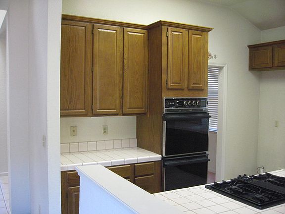 2nd image of 3410 Cobblestone Ct